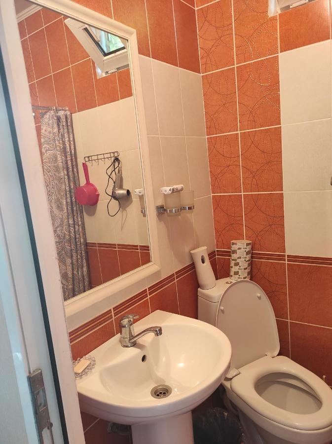 Гостевой Дом Лума Hotel Sukhumi Luaran gambar