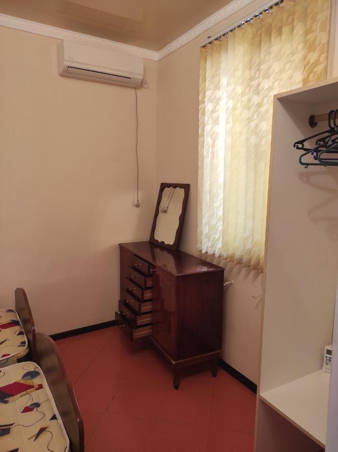 Гостевой Дом Лума Hotel Sukhumi Luaran gambar